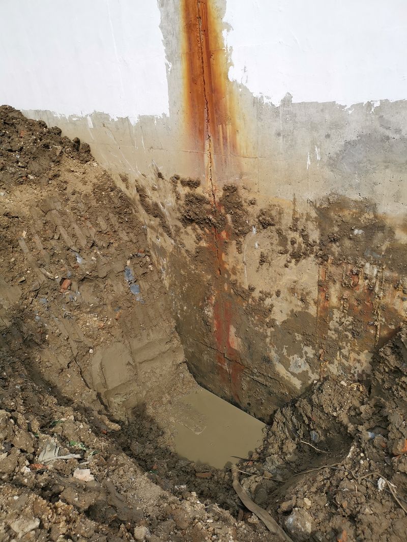 污水池沉台堵漏1.jpg